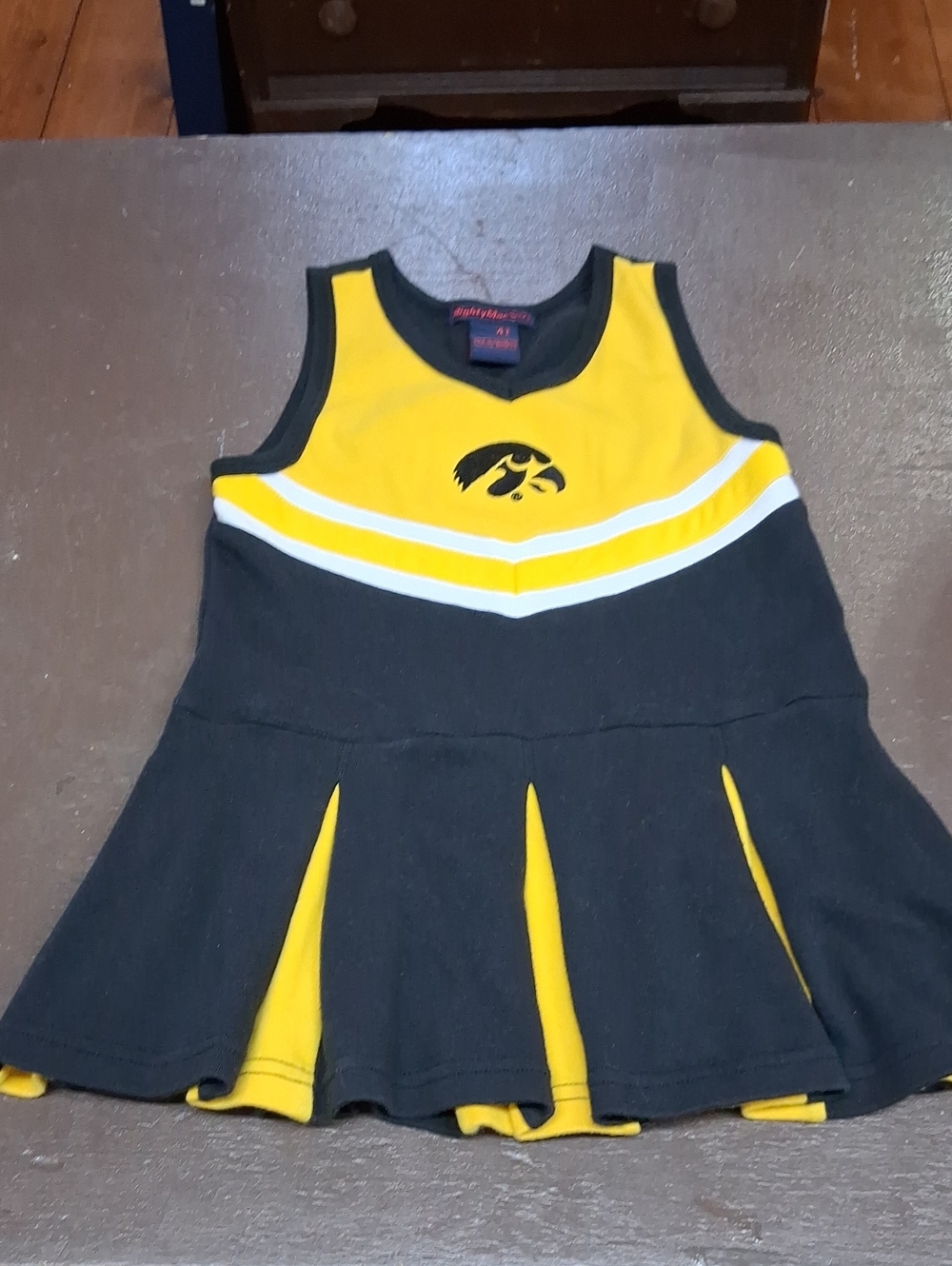 Hawkeyes cheerleader dress size 4T.
